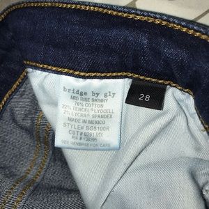 Women’s skinny jeans